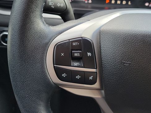 Used 2023 Ford Explorer XLT w/ Equipment Group 202A RWD image 27