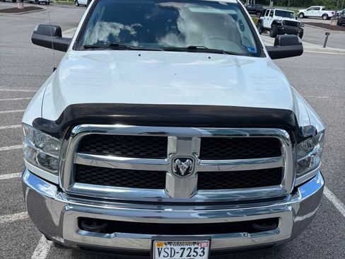 Used 2018 RAM 2500 Tradesman w/ Chrome Appearance Group AWD/4WD image 3