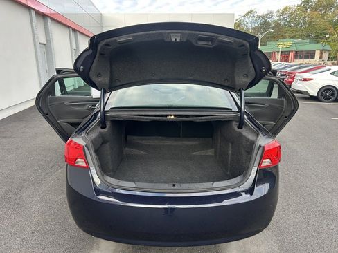 Used 2019 Chevrolet Impala LT image 12