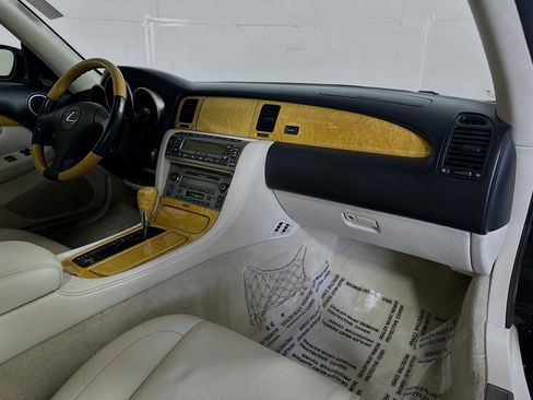 Used 2004 Lexus SC 430 430 image 26