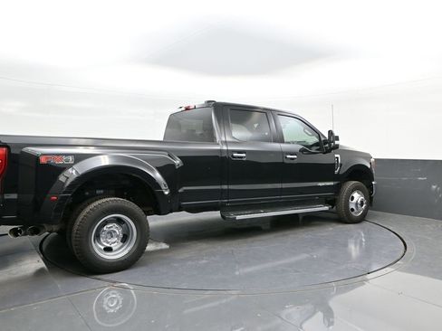 Used 2022 Ford F350 XLT w/ XLT Premium Package image 15