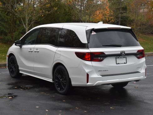 New 2026 Honda Odyssey Sport-L image 5