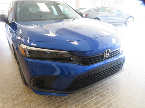 Used 2023 Honda Civic Sport image 56