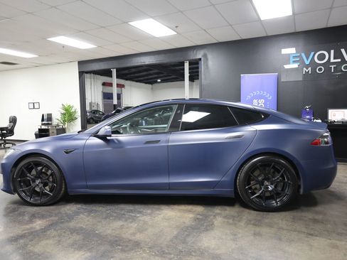 Used 2017 Tesla Model S 90D image 10