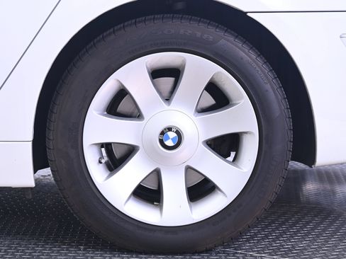 Used 2007 BMW 750Li RWD image 12