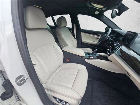 Certified 2023 BMW 540i w/ Executive Package image 15