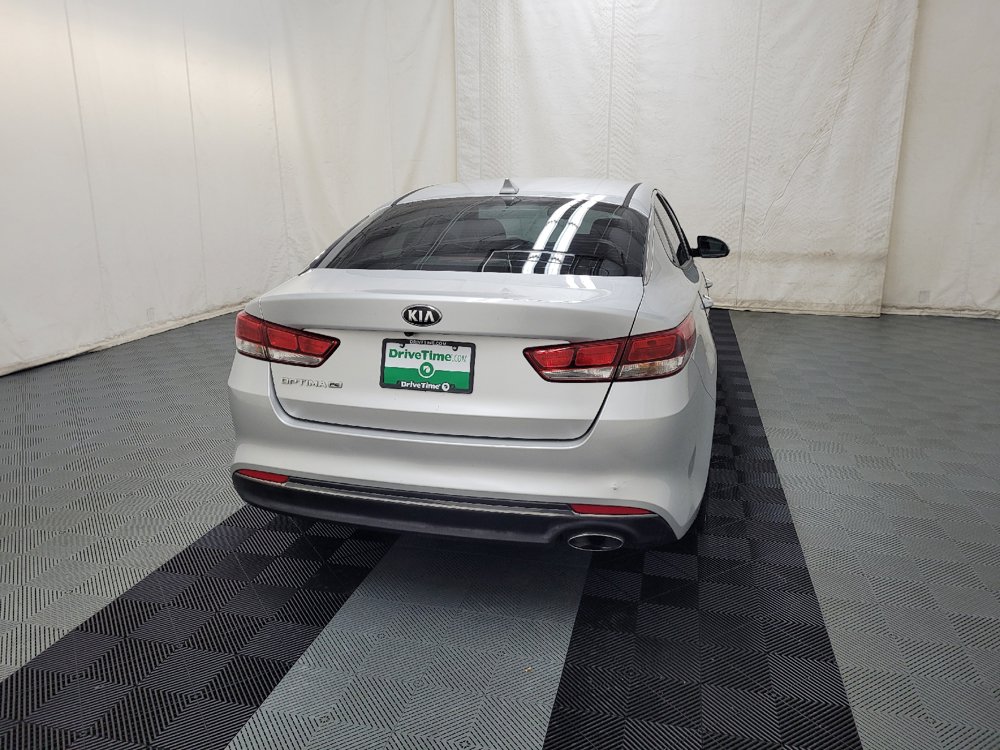 Used 2017 Kia Optima LX FWD image 7