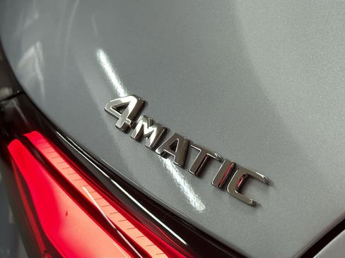 New 2025 Mercedes-Benz GLC 350e 4MATIC image 10