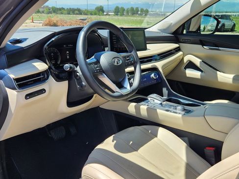 Used 2023 INFINITI QX60 Sensory w/ Vision Package AWD/4WD image 7