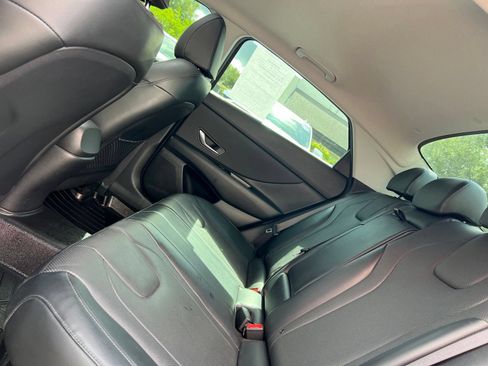 Used 2023 Hyundai Elantra Limited FWD image 46