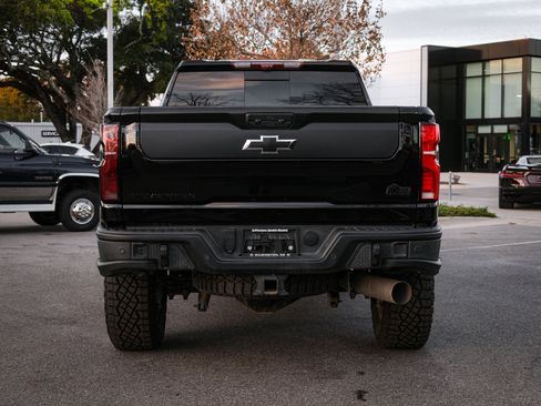 Used 2024 Chevrolet Silverado 2500 ZR2 w/ ZR2 Bison Edition image 9