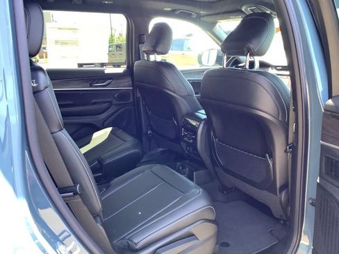 New 2026 Jeep Grand Cherokee L Limited AWD/4WD image 38