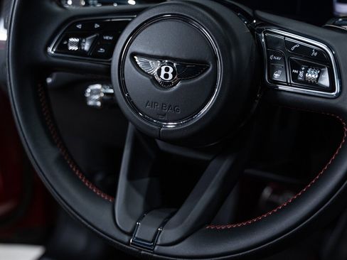 Used 2022 Bentley Flying Spur V8 image 59