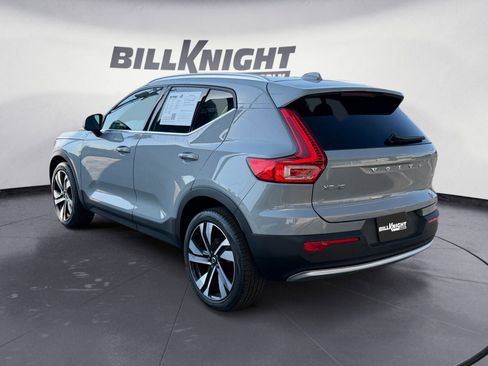 Used 2024 Volvo XC40 B5 Ultimate w/ Protection Package Premier image 3