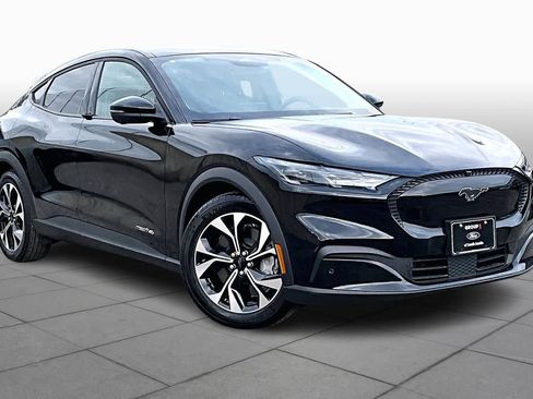 Used 2025 Ford Mustang Mach-E Select image 6