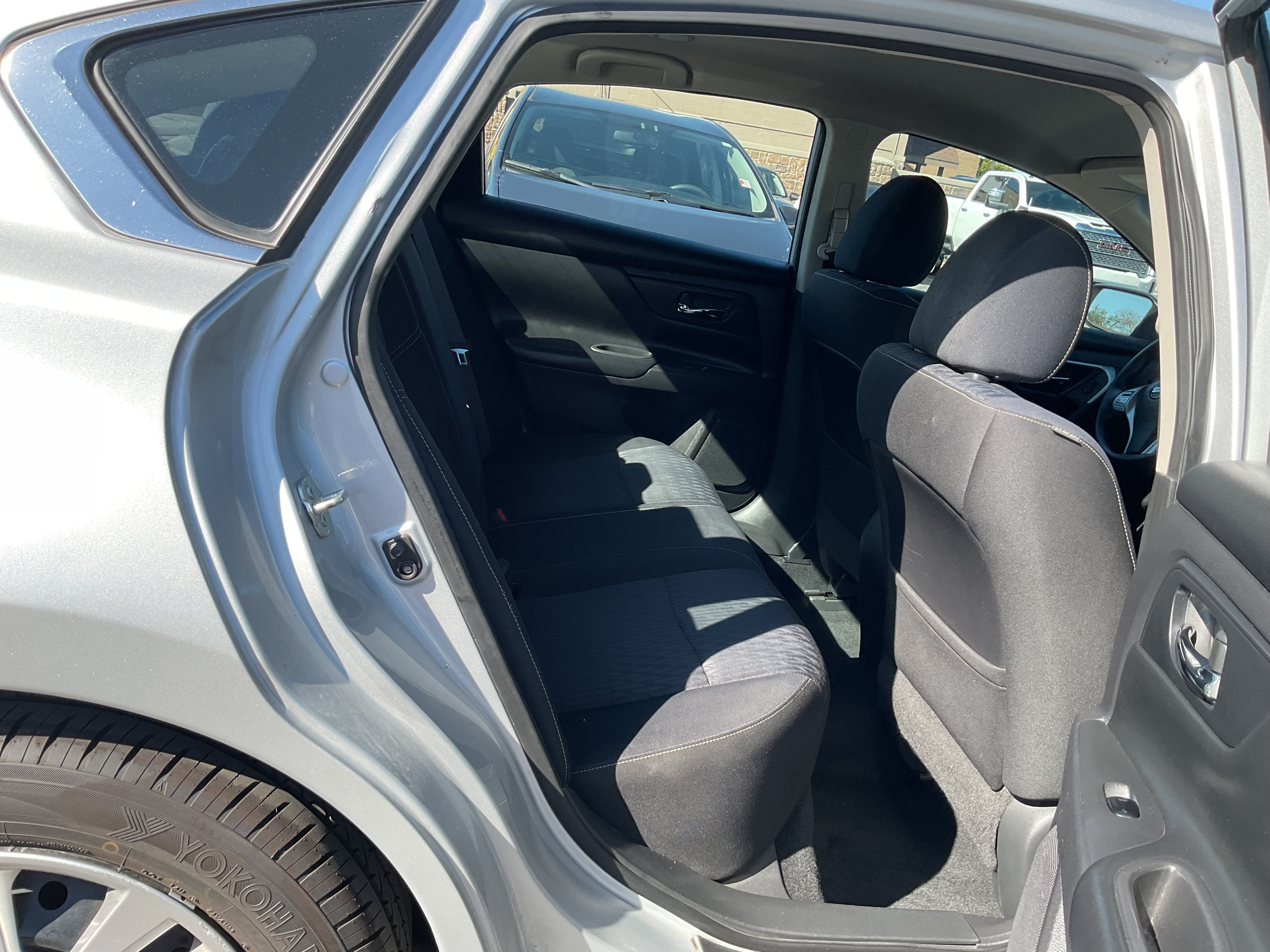 Used 2017 Nissan Altima 2.5 S w/ Power Driver Seat Package FWD image 10