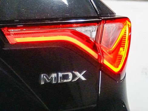 Used 2023 Acura MDX FWD image 13