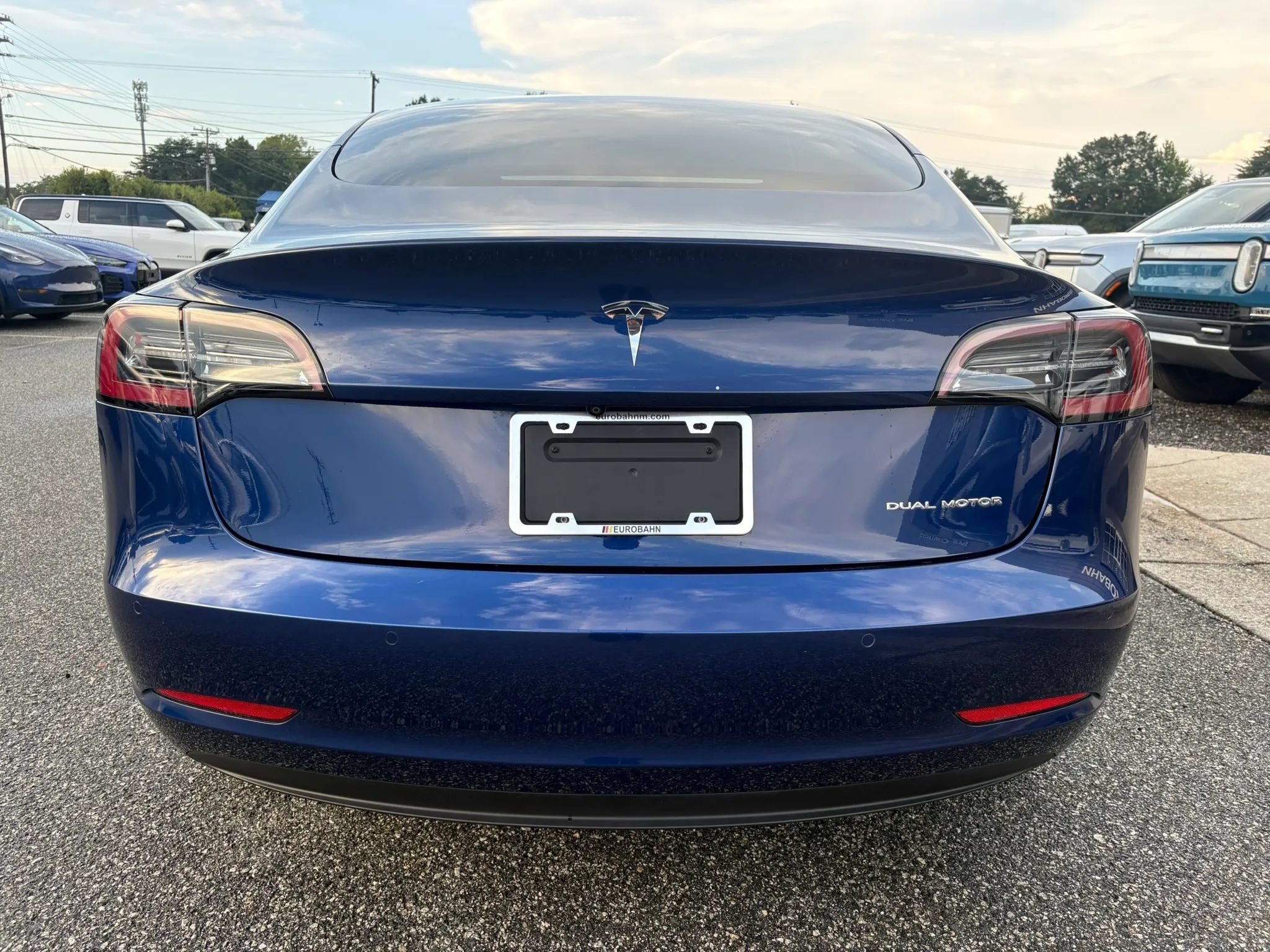 Used 2022 Tesla Model 3 Long Range AWD/4WD image 4