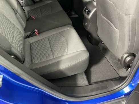 Used 2019 Chevrolet Equinox LT w/ Sun & Navigation Package image 12