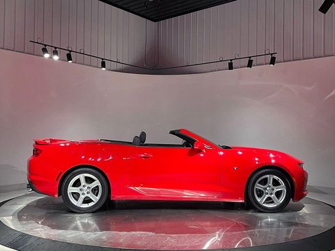 Used 2019 Chevrolet Camaro LT image 4