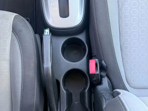 Used 2016 Chevrolet Trax LS image 28