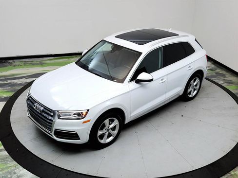 Used 2020 Audi Q5 2.0T Premium w/ Convenience Package AWD/4WD image 32