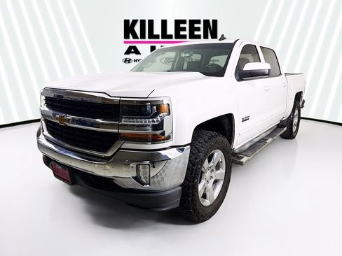 Used 2018 Chevrolet Silverado 1500 LT w/ Texas Edition image 3