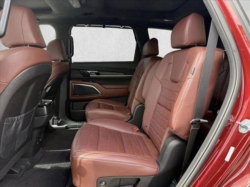 Used 2024 Kia Telluride SX Prestige AWD/4WD image 15