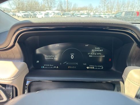 Used 2022 Lincoln Nautilus Reserve w/ Equipment Group 202A image 14