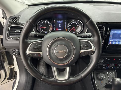 Used 2019 Jeep Compass Latitude AWD/4WD image 21