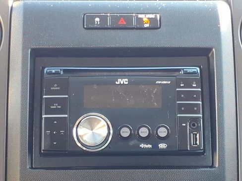 Used 2010 Ford F150 XL image 9