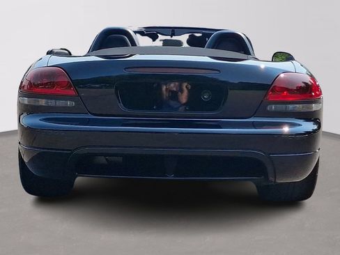 Used 2004 Dodge Viper SRT-10 RWD image 5