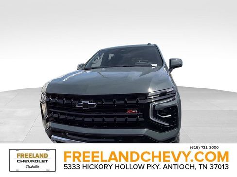 New 2026 Chevrolet Suburban Z71 w/ Z71 Off-Road Package AWD/4WD image 6