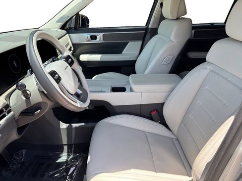 Used 2025 Hyundai Santa Fe Calligraphy FWD image 10