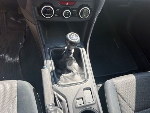 Used 2022 Subaru Crosstrek 2.0i AWD/4WD image 6
