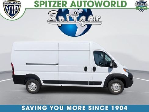 Used 2023 RAM ProMaster 2500 FWD image 3
