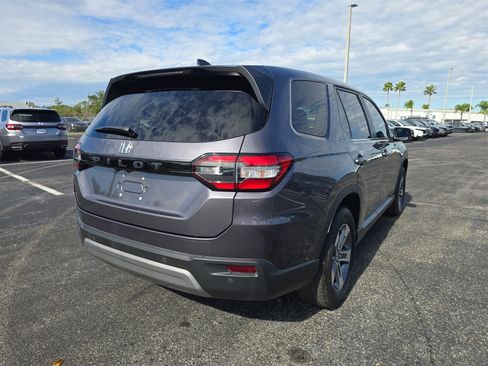 Certified 2025 Honda Pilot EX-L image 4