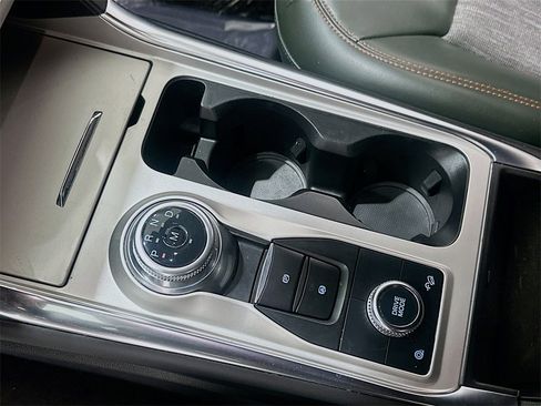 Used 2022 Ford Explorer Timberline image 17