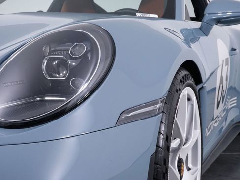 Used 2024 Porsche 911 GT3 RWD image 18
