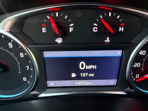 Used 2024 Chevrolet Equinox LT FWD image 19
