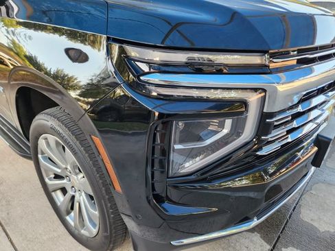 Used 2026 Chevrolet Suburban Premier w/ Sun And Tow Package RWD image 7