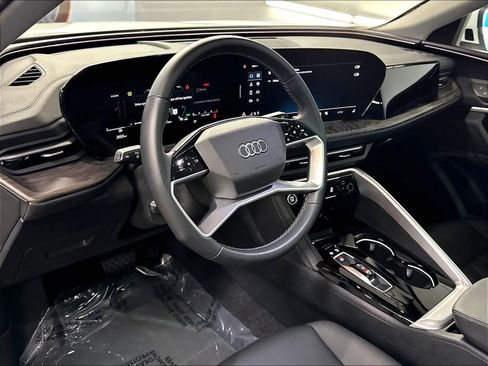 Used 2025 Audi Q5 Premium AWD/4WD image 15