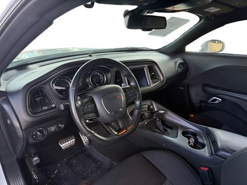 Used 2023 Dodge Challenger R/T Scat Pack RWD image 9