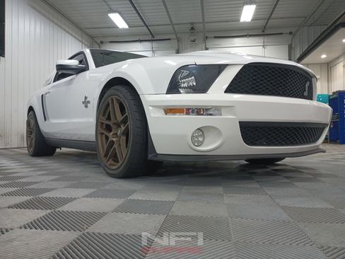 Used 2007 Ford Mustang Shelby GT500 RWD image 17