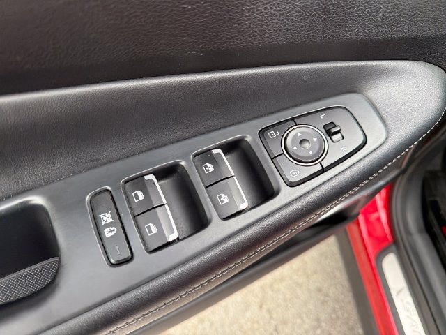 Used 2020 Hyundai Santa Fe Limited FWD image 17