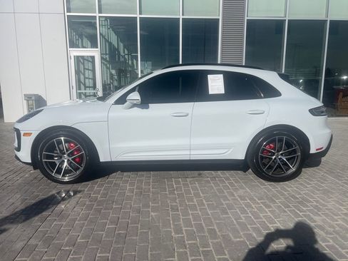 Used 2023 Porsche Macan S image 2