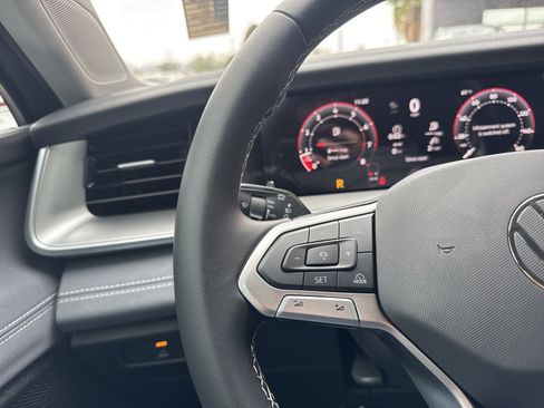 New 2026 Volkswagen Tiguan SE image 28