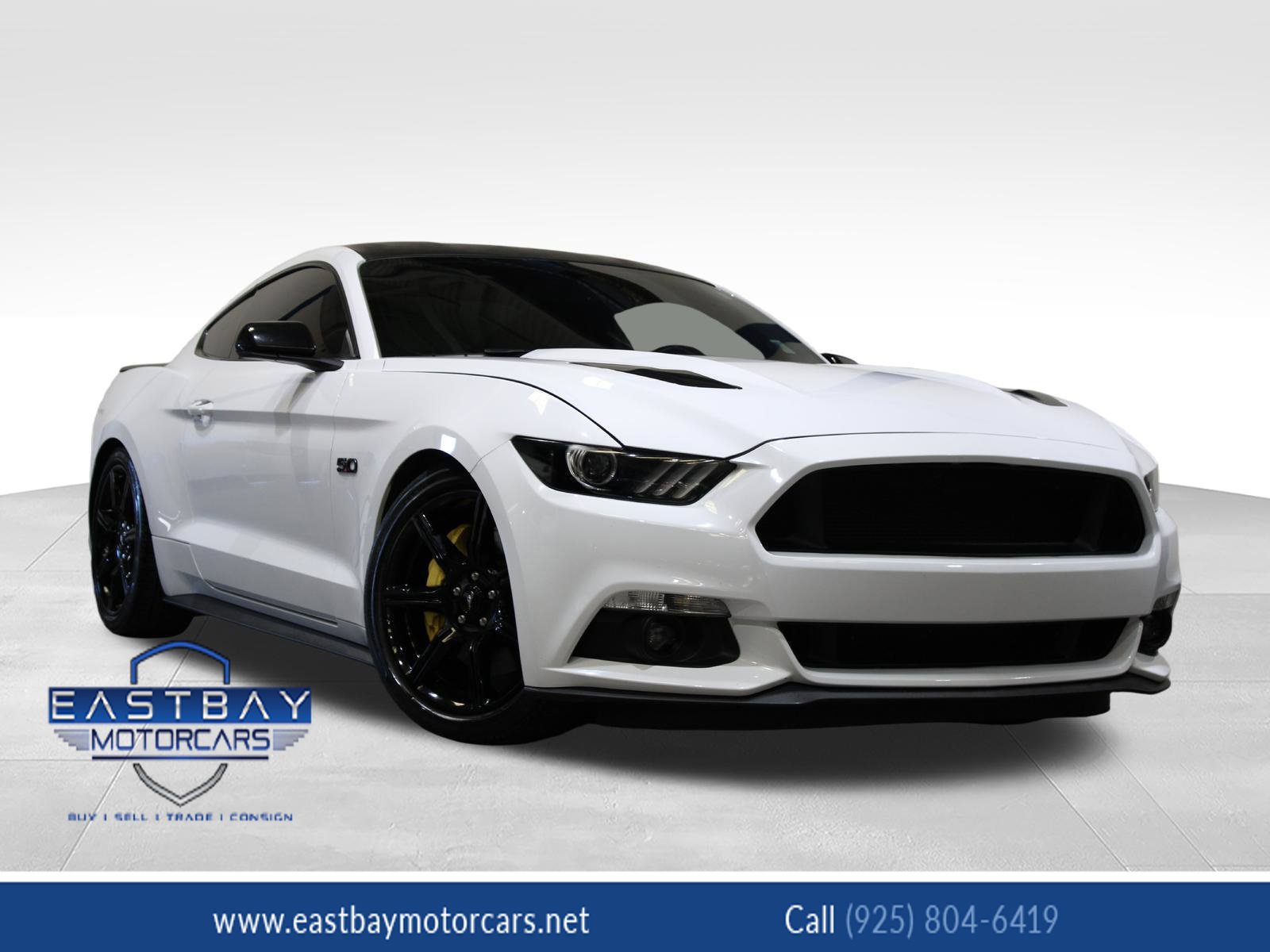 Used 2017 Ford Mustang GT RWD image 1