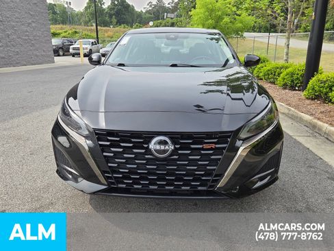 Used 2025 Nissan Altima 2.5 SR FWD image 17