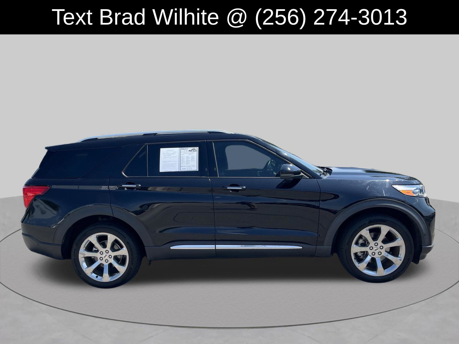 Used 2020 Ford Explorer Platinum w/ Premium Technology Package AWD/4WD image 2